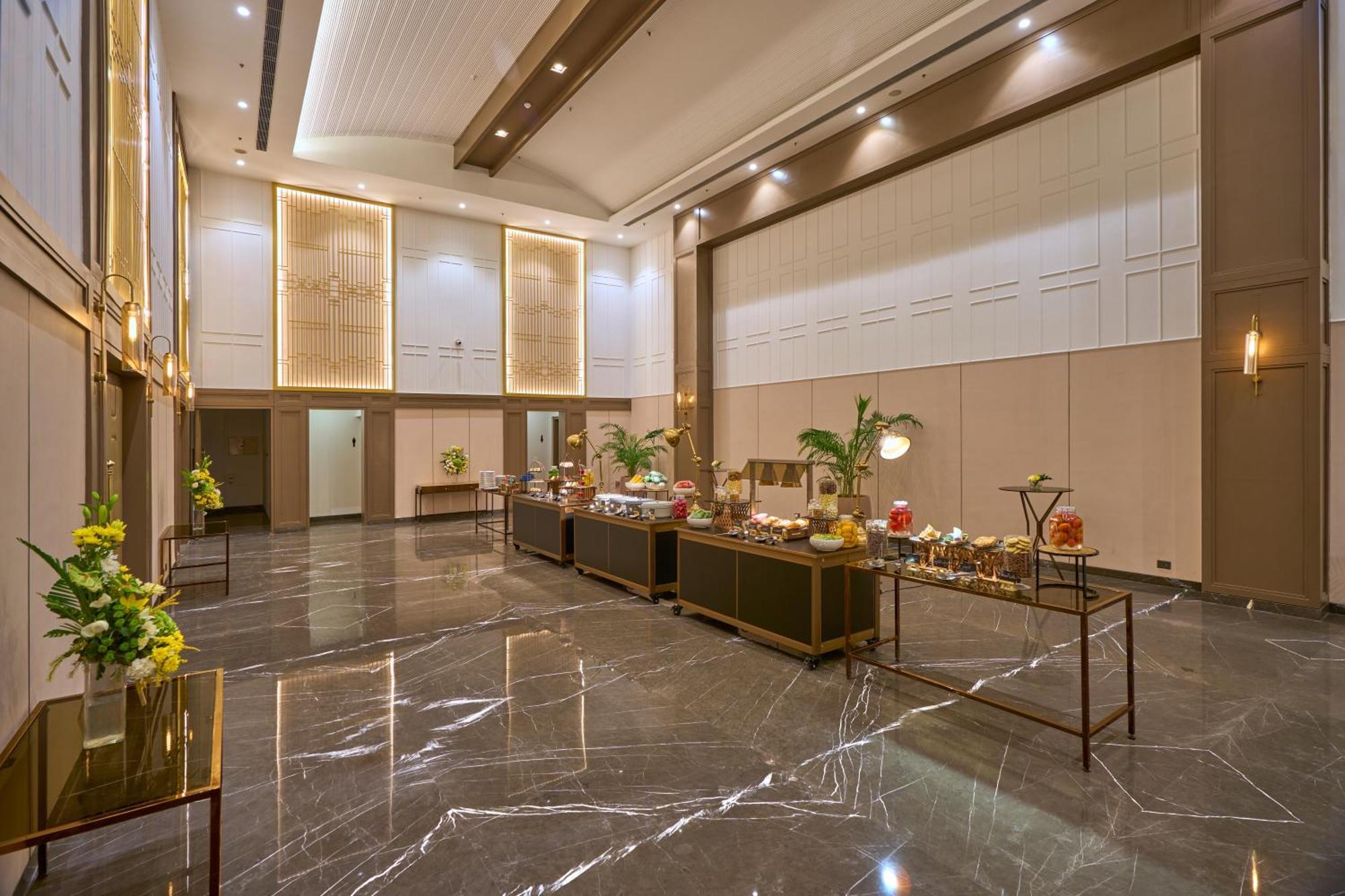 Готель Dlf Club 5 Ґурґаон Екстер'єр фото