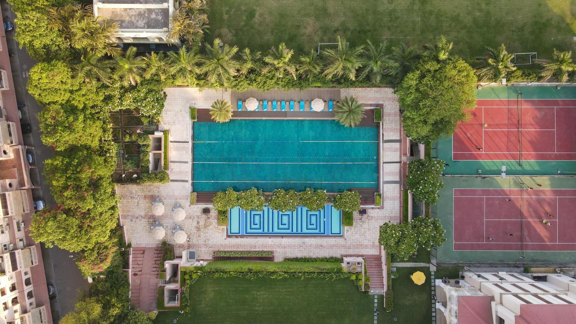 Готель Dlf Club 5 Ґурґаон Екстер'єр фото